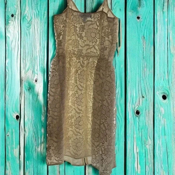 Chic Creme Front Zip Dress - Size Small (B10) - Picture 2 of 7